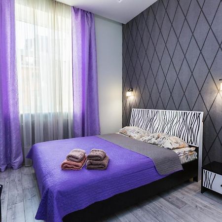 8 Svyatoho Teodora Square Apartments Lviv Eksteriør billede